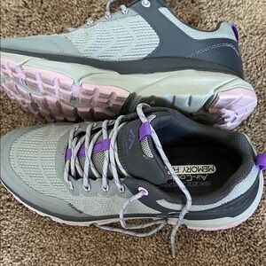 Skechers Women's Gray and Pink Athletic Shoes